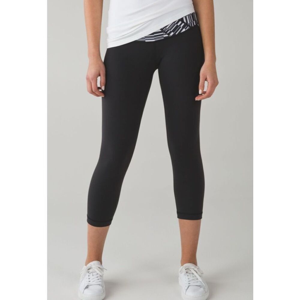 Lululemon Wunder Under Crop lll